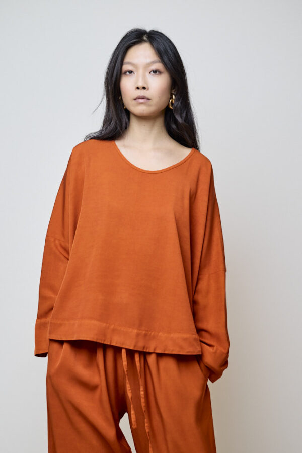 Uni T-shirt Top