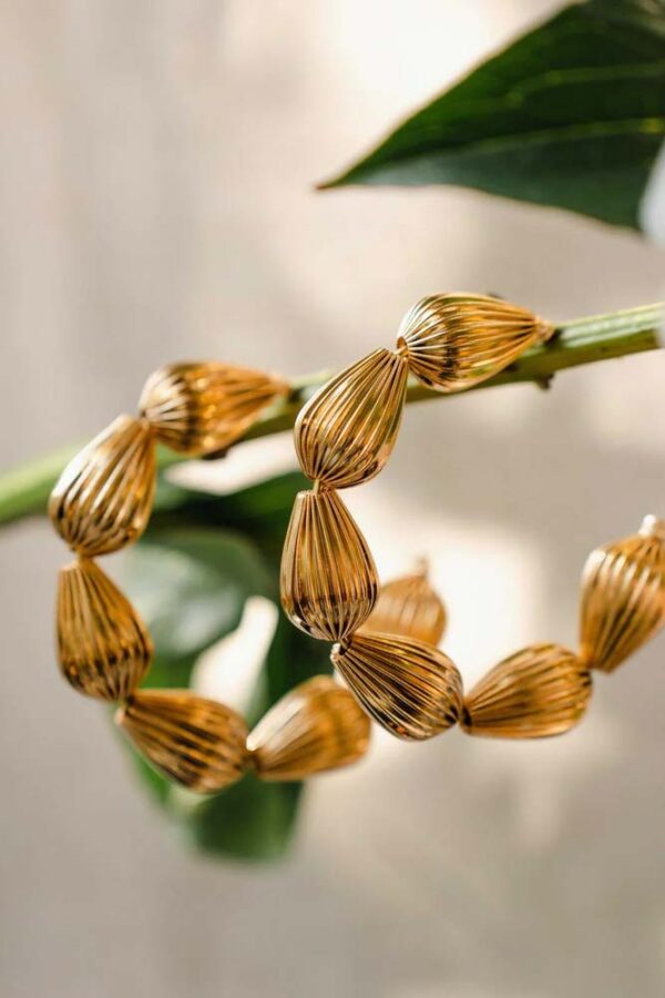 Hoop Earrings Gold - Image 3