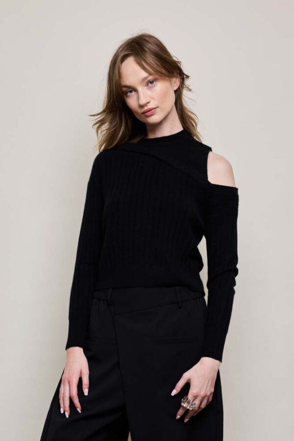 Quinta Sweater - Image 2
